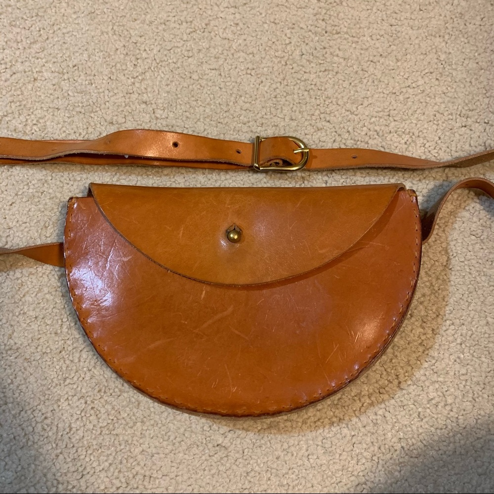 Tree Fairfax extended half moon waist/crossbody
